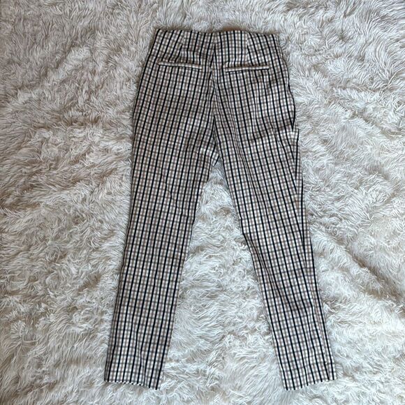 A New Day Plaid Pull On Capri Stretch Pants Size 6 - Picture 4 of 6